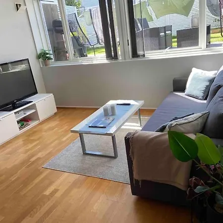 Appartement Koselig Kjellerleilighet Ca 25 Minutter Kjoring Fra Sentrum