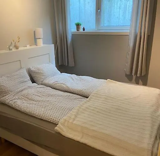 Apartment Koselig Kjellerleilighet Ca 25 Minutter Kjoring Fra Sentrum