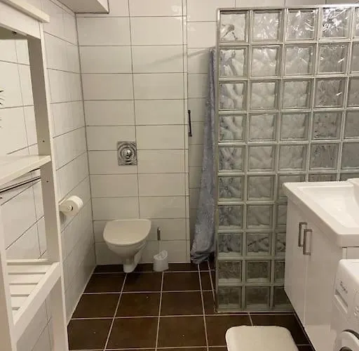 Koselig Kjellerleilighet Ca 25 Minutter Kjoring Fra Sentrum Apartmán